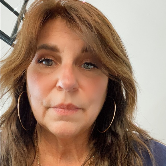 Meet your Posher, Christine - Picture 3 of 4